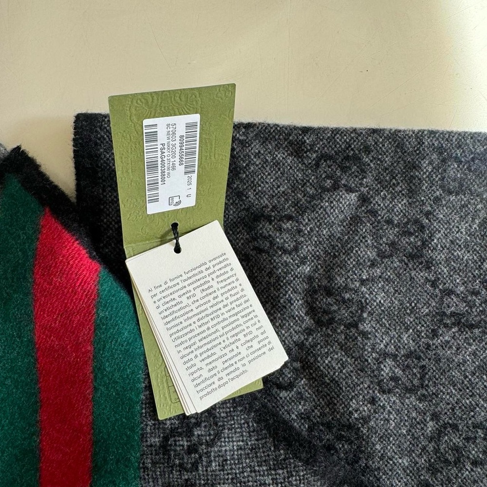 NWT GUCCI WOOL SCARF AUTHENTIC - Picture 3 of 9